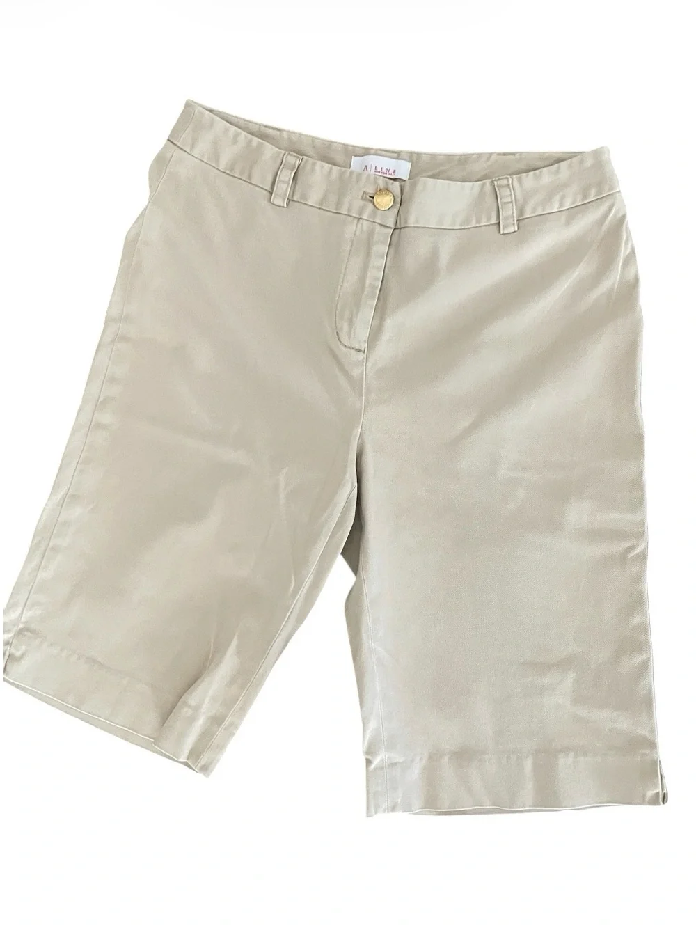 Women's Cream Bermuda Shorts - Tailored Mid-Rise